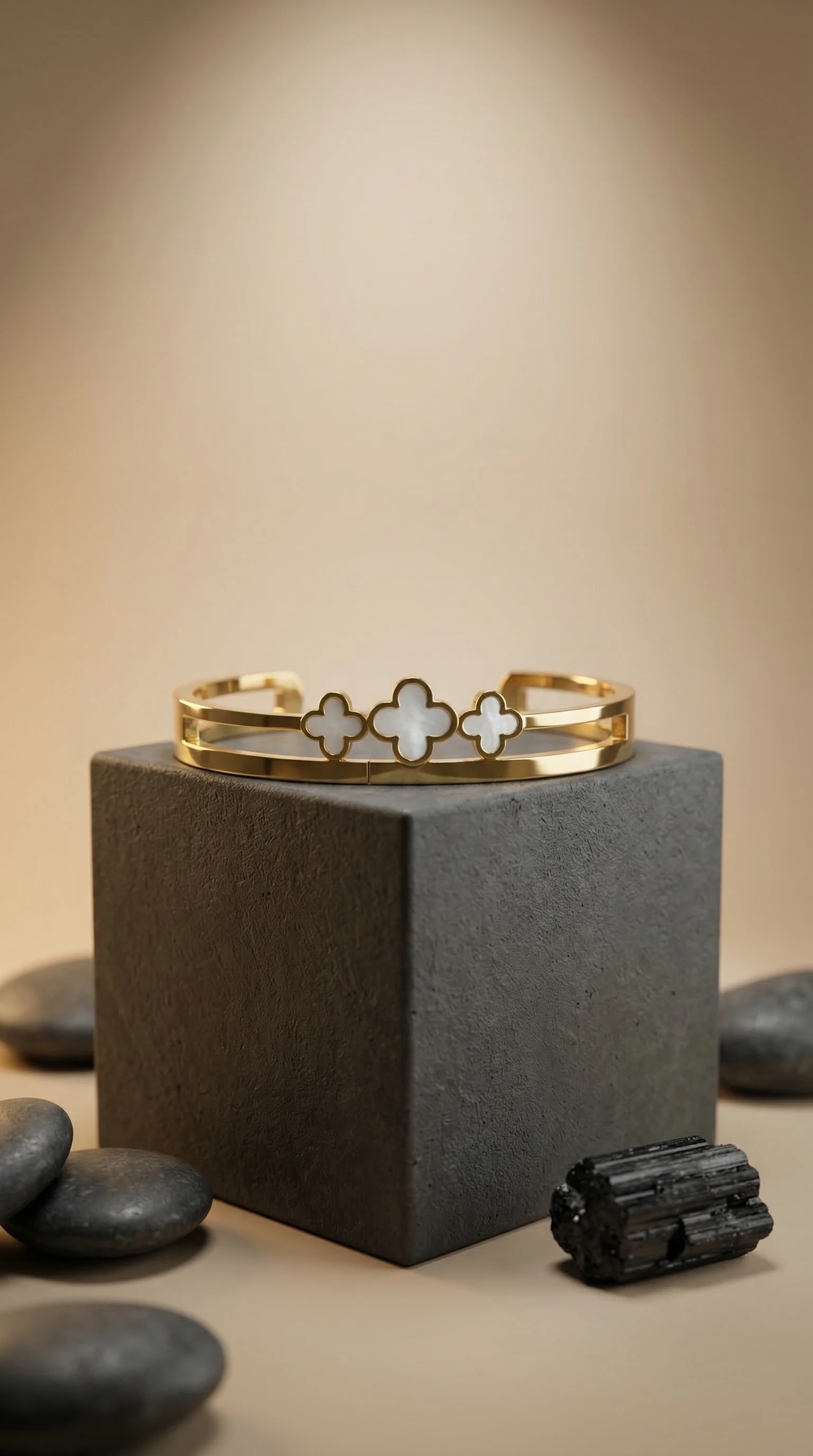 Sleek Bar Anti-Tarnish Bracelet